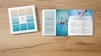 Vue de dessus de la nouvelle brochure Thalasso Rivage 2022.